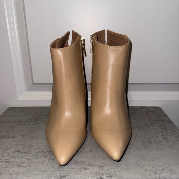 Qupid Beige Bootie Heels Size 6 - Picture 1 of 7